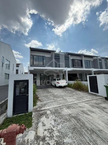[End Lot] 2 Storey Jalan Lambaian 2 Kajang 1