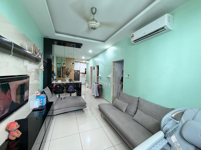 Kempas Utama 1