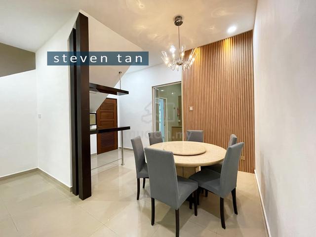 Spacious 2.5 Storey Terrace House for Sale 1
