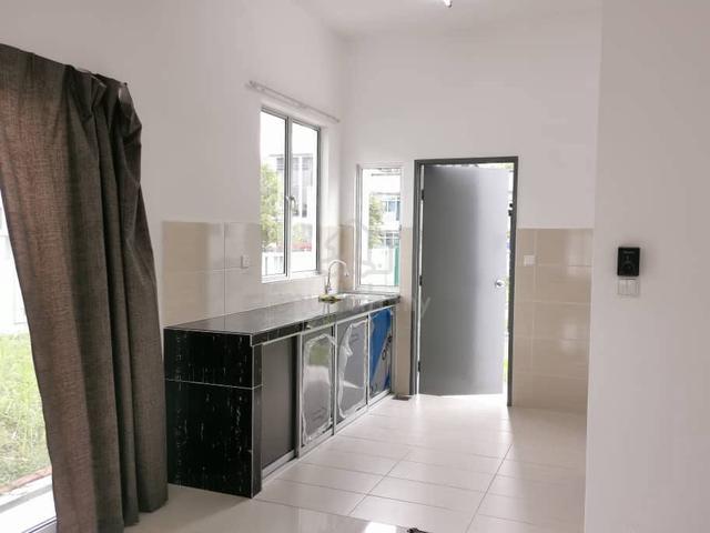 CORNER LOT 🔥 CHEAPEST 2 Storey Terrace House Tasik Kesuma Semenyih 4