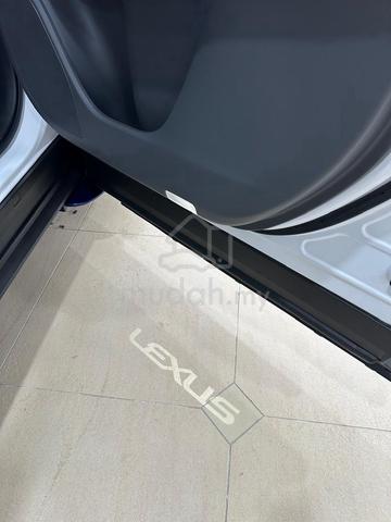 2024 Lexus RZ 450E F Sport Performance (A) - 5
