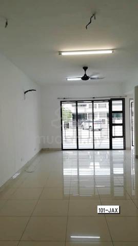 Geta Bandar Bukit Raja Double Storey House for sale 1
