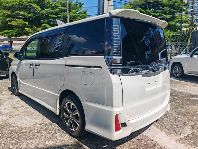 2021 Toyota VOXY 2.0 ZS KIRAMEKI III (A) - 5
