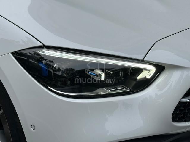 Year 2022 C200 AMG-LINE Low Milage AMG-Line - 2