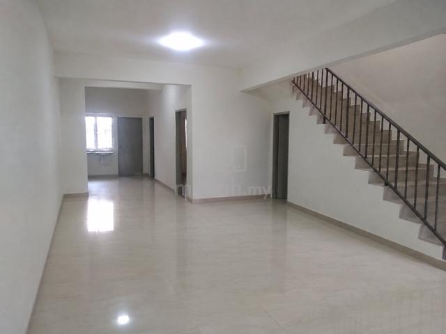 4BR 2-storey Terraced House @ Sepang, Selangor - For Sale 1