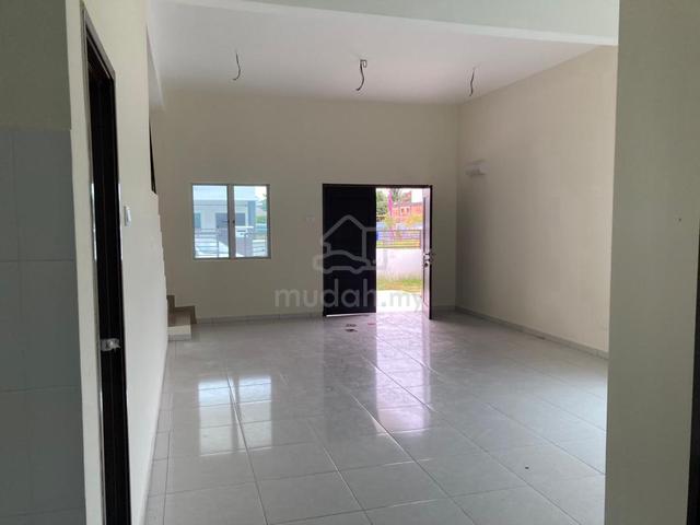 Double Storey Terrace Jalan Kebun Shah Alam for Rent 1
