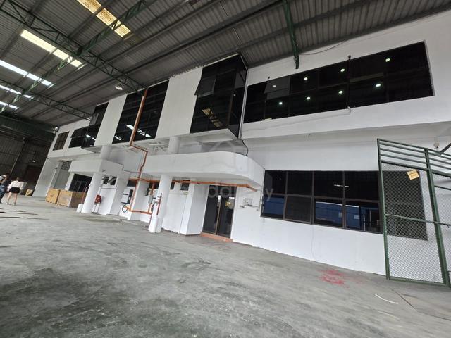 Ulu Tiram 2 Adjoining Semi-D Factory For Rent 1