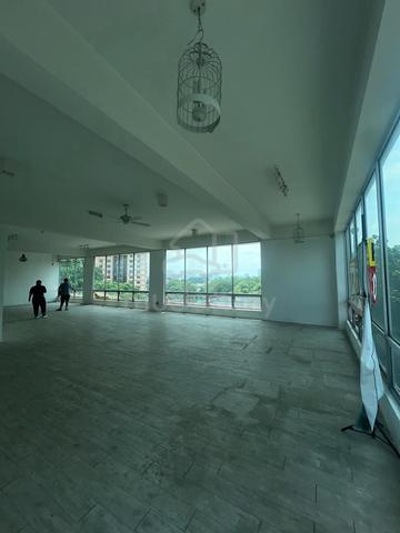 Taman Bukit Serdang Shop / Office 1