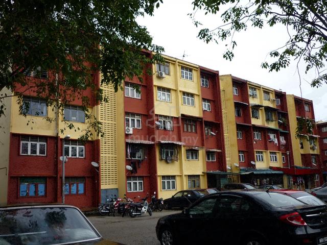 Bilik sharing (PEREMPUAN Melayu) FLAT SEKSYEN 19 SHAH ALAM 1