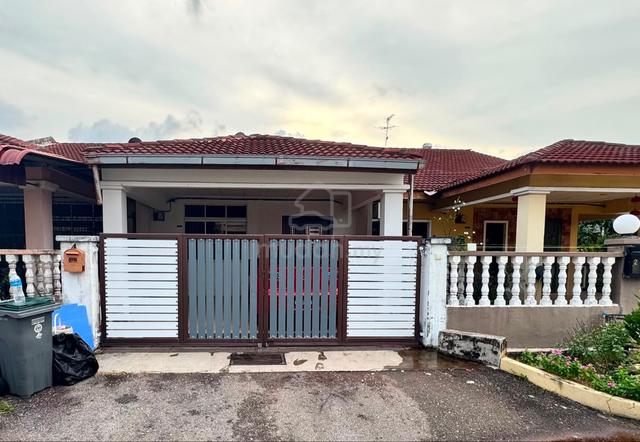 Single Storey Taman Cheng Perdana, Melaka 1