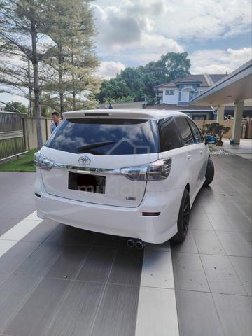2012 Toyota WISH 1.8 S FACELIFT (A) - 2