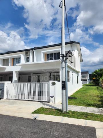 Double Storey End-Lot House at Tiara Sendayan For Rent - Ready to stay 1