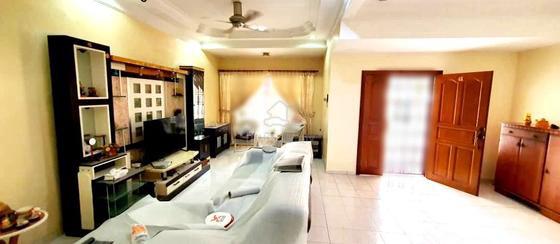 Puchong Puteri 2-Storey House partial furnished gated guarded 1