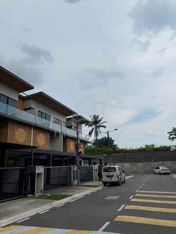 D’art Hill Residence @ Bukit Seni Kulai 3 Storey Terrace House Sales 1