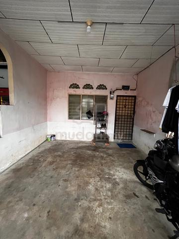 Bilik Sewa Lelaki Bujang 1