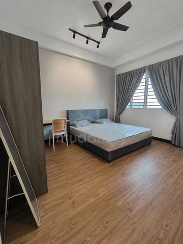 [FEMALE UNIT] Medium Queen Room @ Green Avenue Condominium Bukit Jalil 1