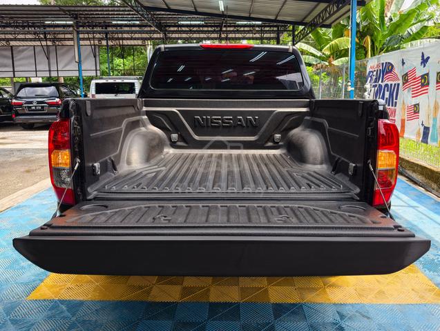 Nissan NAVARA 2.5 SE NP300 (M) 4X4 LowMILE WARRNTY - 4