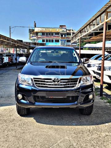 2013 Toyota HILUX 2.5 G VNT (A) TIP TOP NEW TYRES - 2