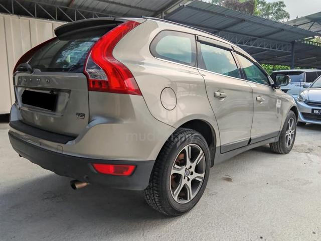 2011 Volvo XC60 2.0 T5 (A) - 2
