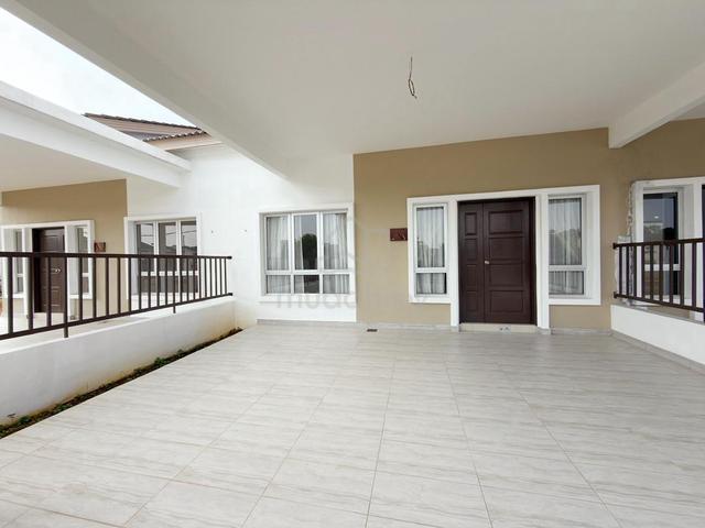Full Loan Bumi Lot 4 Bedroom Single Storey 22x70 Batu Berendam Klinik 1