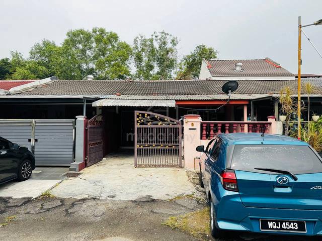 NON BUMI Below Market Single Storey Terrace House Taman Mawar Puchong 1