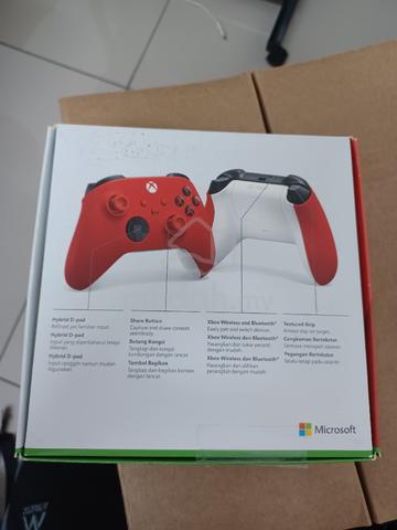 Red Wireless XBox controller  - photo 2 of 6
