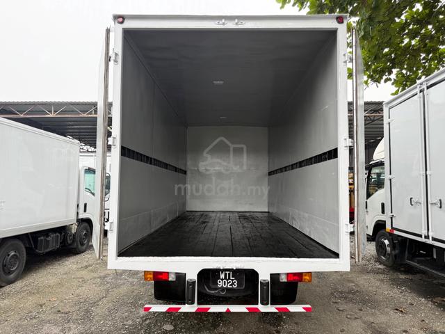 Hino XZU413R 3 Ton 17 Kaki Box Bonded 6 Pintu Lori - photo 3 of 6