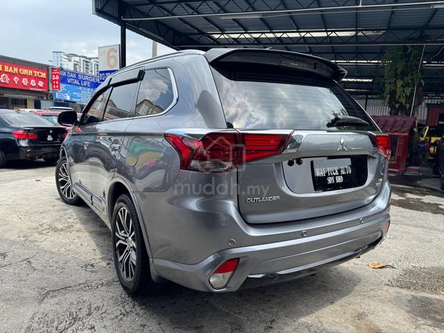 Mitsubishi OUTLANDER 2.4 (A) Reg 17 Sunroof P/Boot - 2