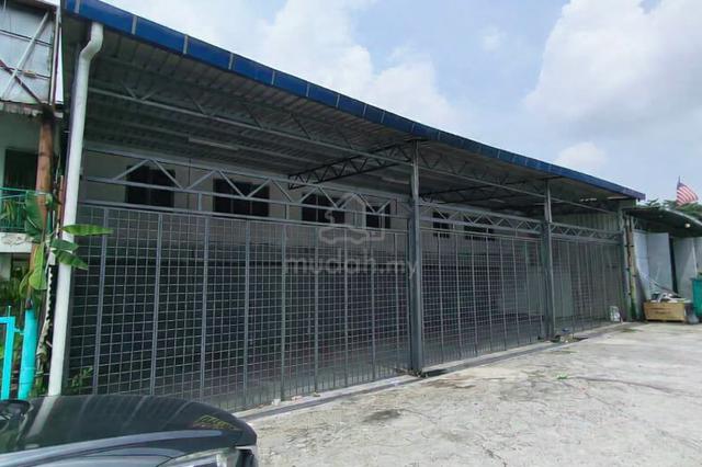 Shoplot Jalan Sungai Besi【MAIN ROAD】outside Razak City【5,700 houses】 1