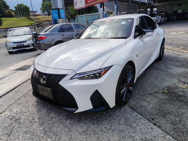 2024 Lexus IS300 2.0 F-SPORT 9,000km Grade 5A - 4