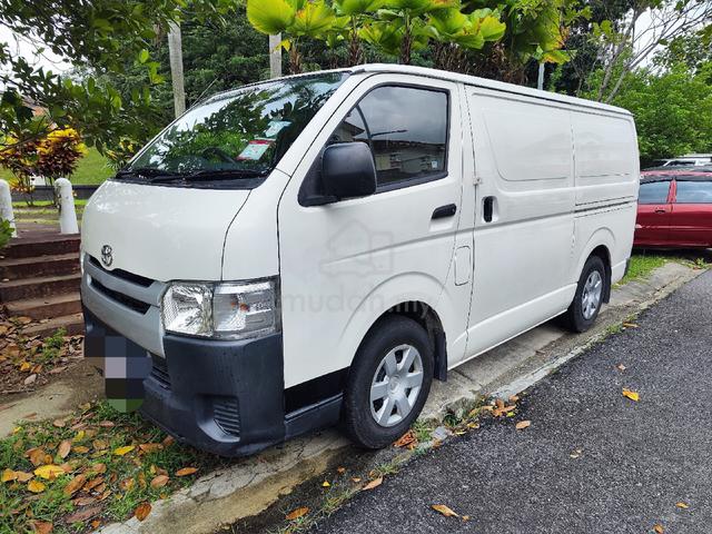 2019 Toyota HIACE Panel Van 2.5 (M) - 2