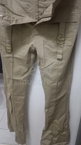 brown pant - photo 3 of 5