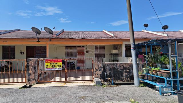 [MURAH] Teres Setingkat Di Taman Sungai Wang Ayer Tawar Untuk Dijual 1