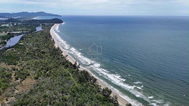 3.2 Acres Cl With Exceptional 0.6km Ocean Frontage 1