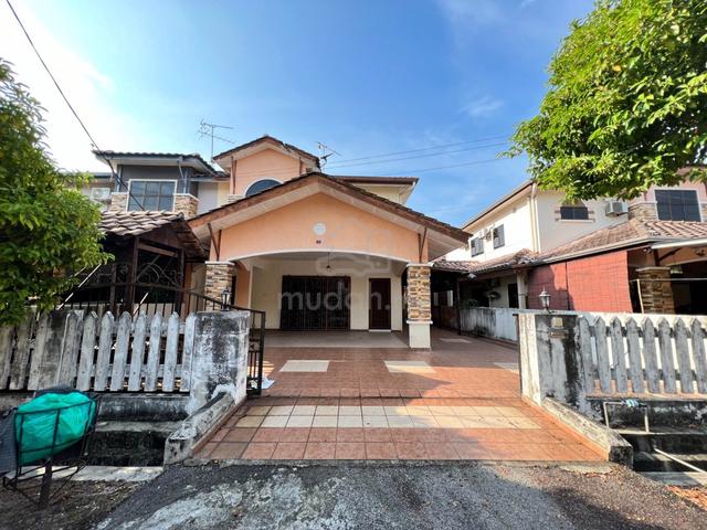 Semi Detached Venice Desa Manjung Raya 1