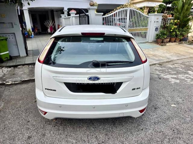 Ford FOCUS 2.0 SPORT FACELIFT (A) TIPTOP HATCHBACK - 4