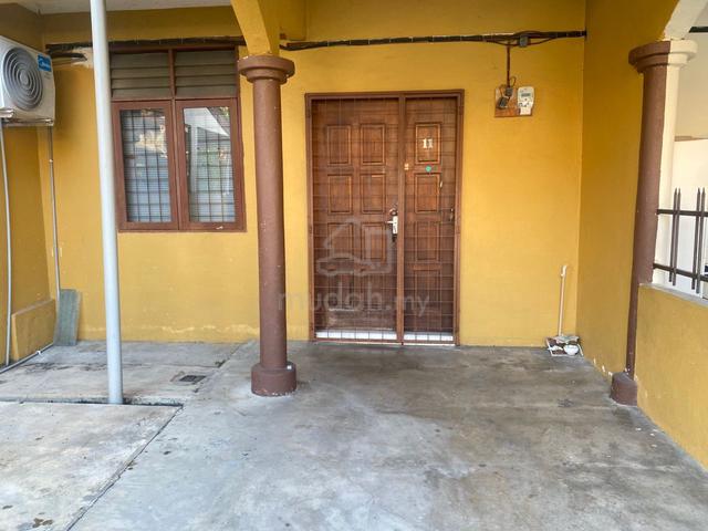 Rumah Teres Taman Sri Indah Balik Pulau untuk disewa 1