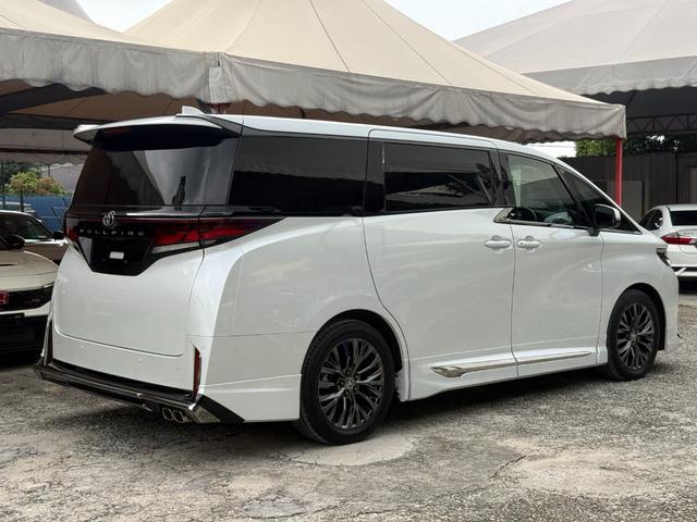BLACK INTERIOR 2024 Toyota VELLFIRE 2.4 Z PREMIUM - 4