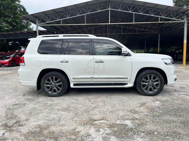LKD 2013/2015 Toyota LANDCRUISER 4.6 ZX URJ202W FL - 4