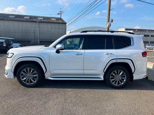 2023 Toyota Land Cruiser 300 ZX 3.5 Modellista - 4