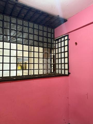 Pangsapuri  Desa Belantik, Jalan Sri Stulang, Untuk Dijual 4