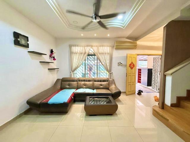 Jalan Austin Perdana Mount Austin JB 2 Storey for Rent Rumah Sewa 1
