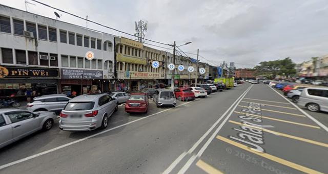 Jb Town Taman Pelangi 3 Storey Shoplot Facing Main Road Ready Tenant 1