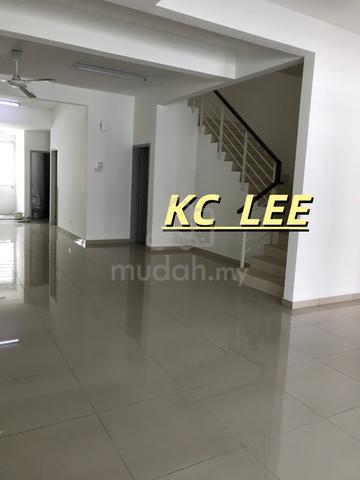 Guarded 2 Storey Terrace For Sale @ Taman Cassa Maya , Butterworth 1