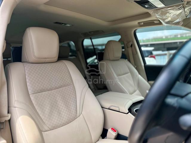 2022 Toyota Land Cruiser 3.5L (T) - 5