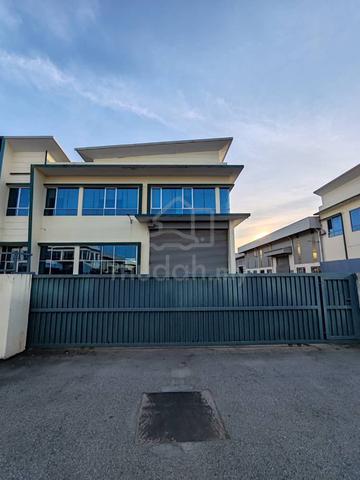Klang Bukit Tinggi 50,000Sqft Bungalow Factory with 1000Amp For Rent 1