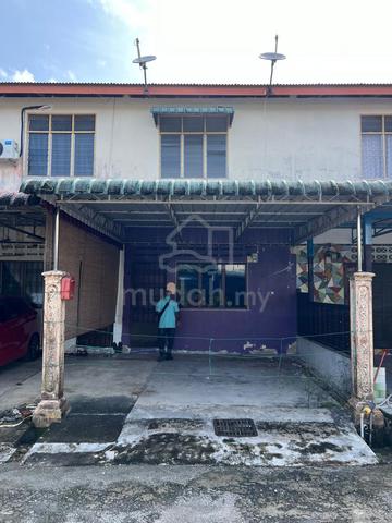 Rumah untuk dijual area parit raja 1