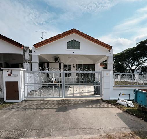 Taman Puteri Park GATED CORNER LOT single storey 1