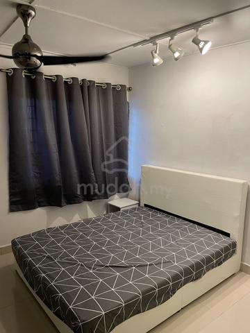 Taman Sri Jelok Kajang Middle Bedroom for rent 1