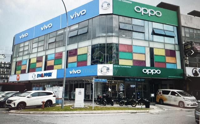 3 Storey Corner Lot At Sungai Besi Kuala Lumpur 1